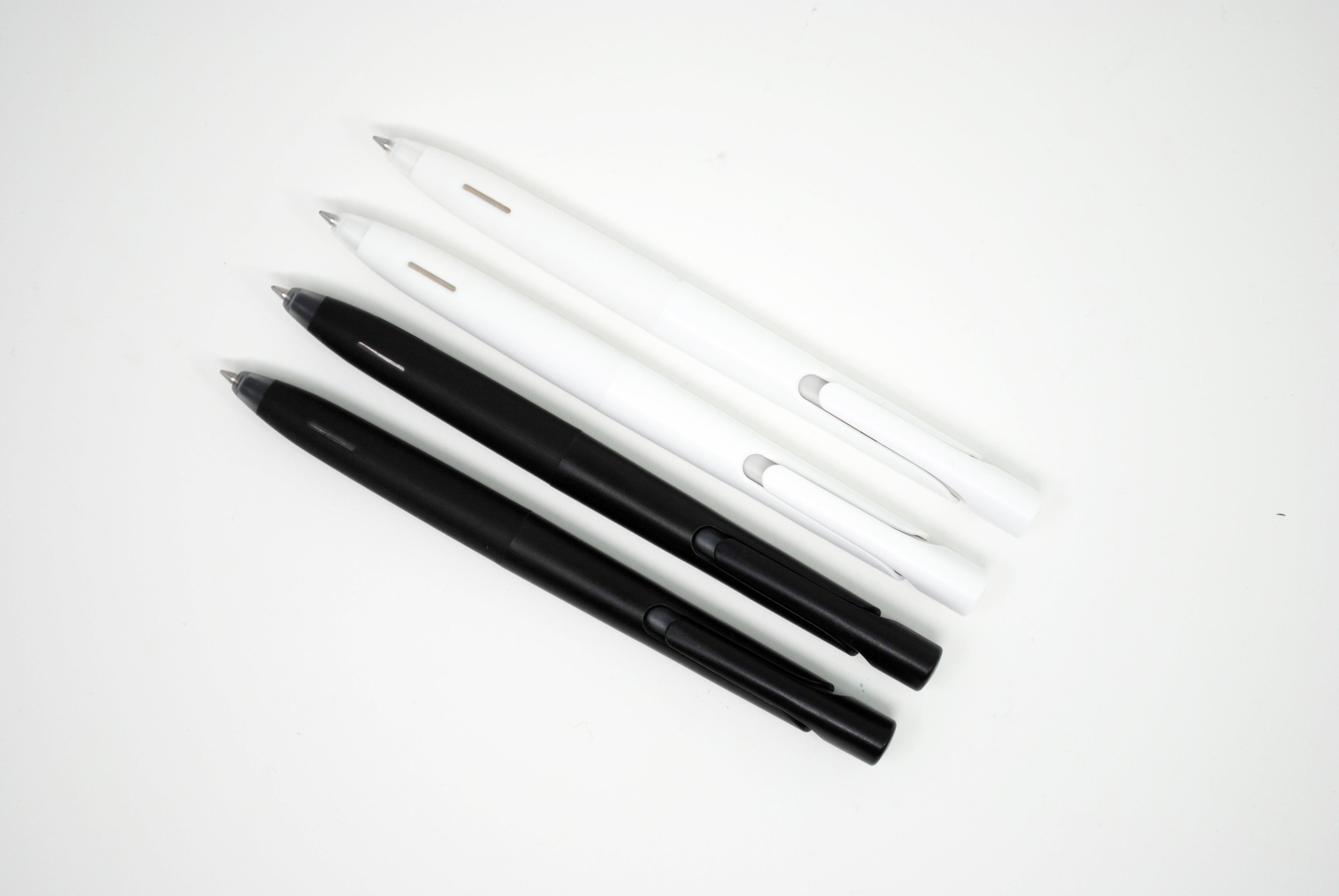 bLen Retractable Gel Pen, 0.7 mm, Black Barrel 2pk